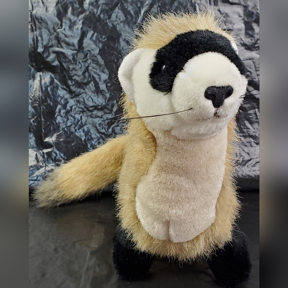 Douglas VTG Ranger Ricks Animals at Risk Realistic Ferret Stuffed Animal - GUC